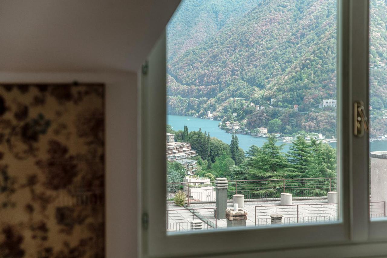 I D'A Charming Penthouse - Lake View- Como- House-130 Mt-2 Double Bedrooms And 2 Double Bathrooms A Spacious Living Room-Full Equipped Kitchen-Private Garden And Terrace-Private Covered Parking المظهر الخارجي الصورة