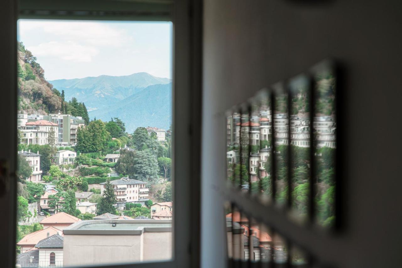 I D'A Charming Penthouse - Lake View- Como- House-130 Mt-2 Double Bedrooms And 2 Double Bathrooms A Spacious Living Room-Full Equipped Kitchen-Private Garden And Terrace-Private Covered Parking المظهر الخارجي الصورة